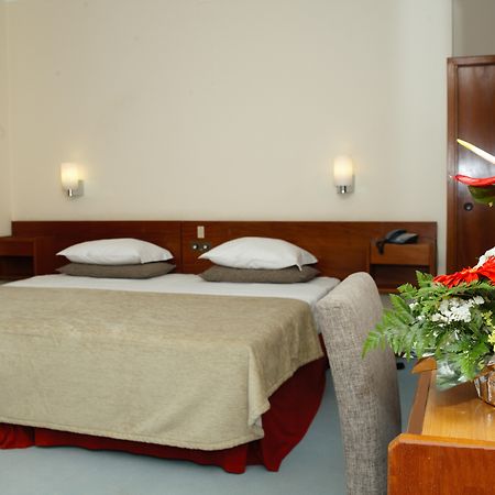Cheerfulway Bravamar Hotel Ribeira Brava Eksteriør bilde