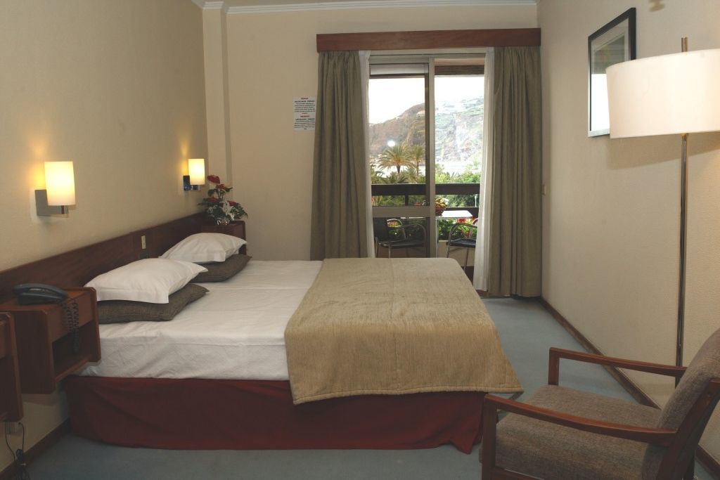Cheerfulway Bravamar Hotel Ribeira Brava Eksteriør bilde