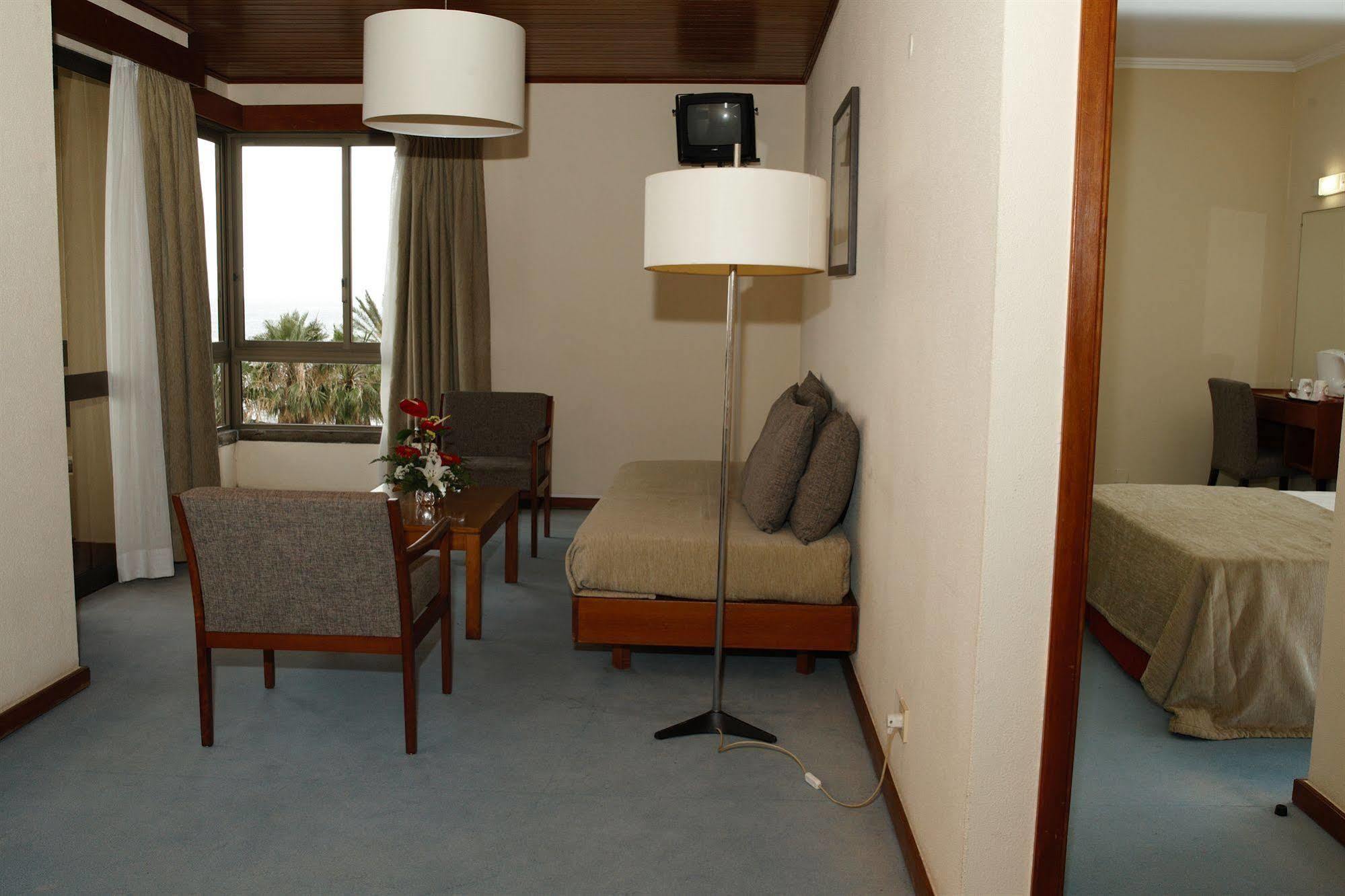 Cheerfulway Bravamar Hotel Ribeira Brava Eksteriør bilde
